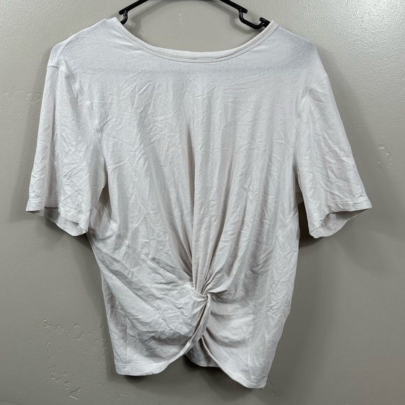 Lululemon Crescent Tee White Size 8 - Picture 1 of 7